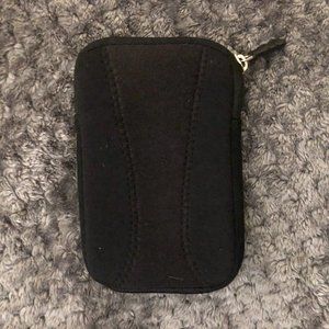 Case Logic Zippered Case